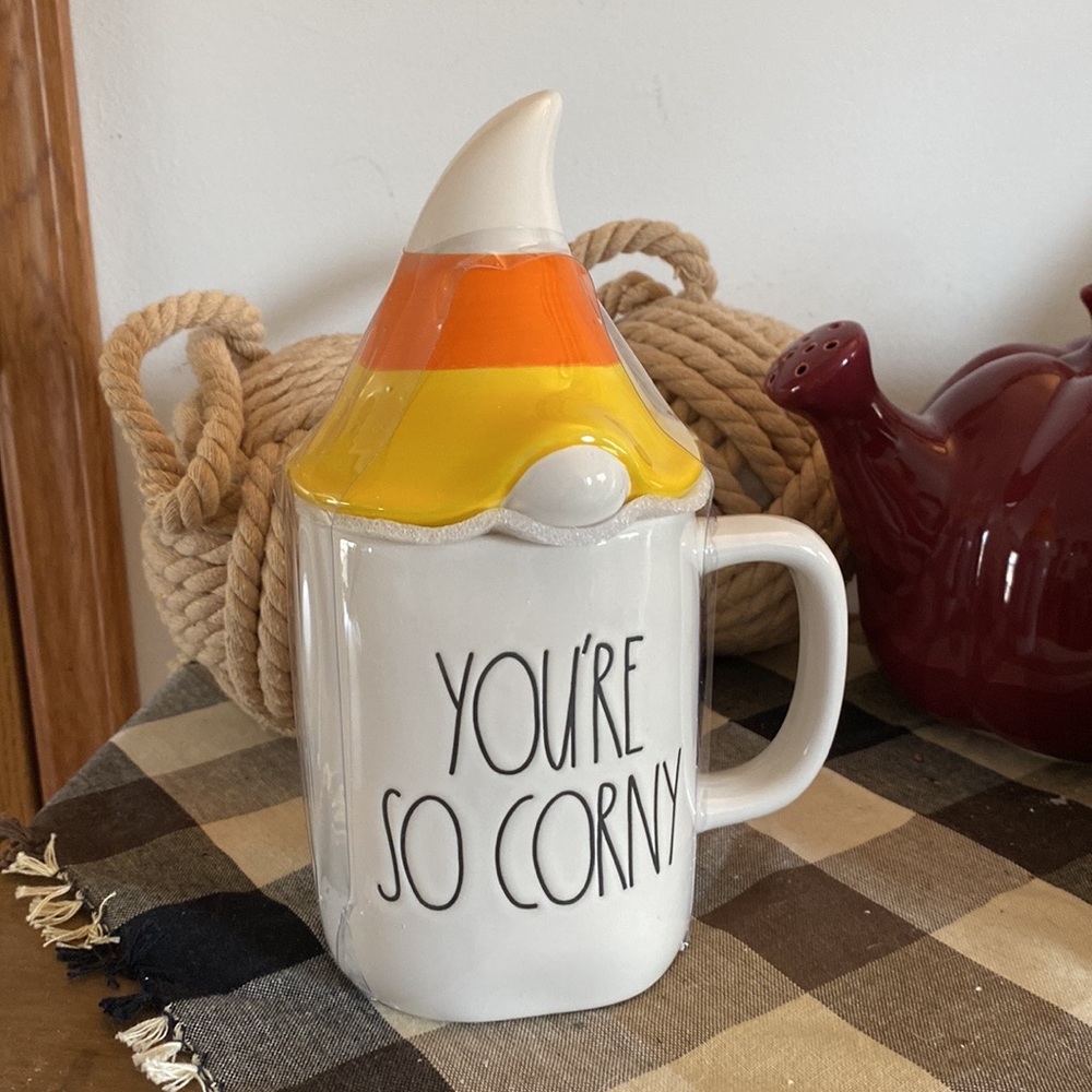 First offer wins Candy corn mug w lid